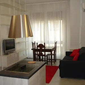 Apartment Center, Mailand